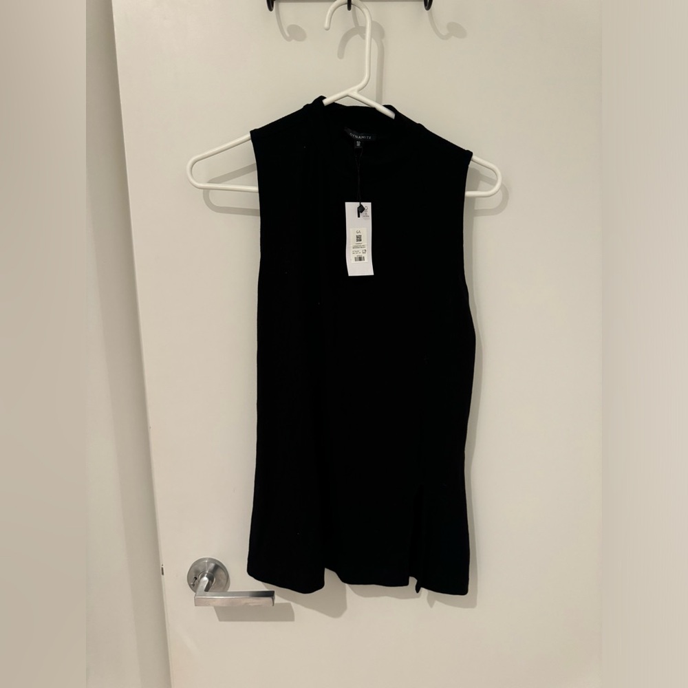 29. Dynamite Tank NWT